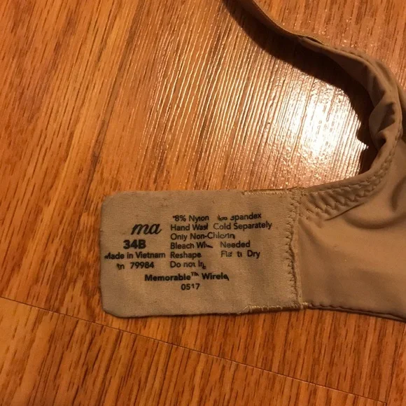 Soma Intimates Beige Non-Wired Bra 34B in VGUC! - Picture 3 of 4